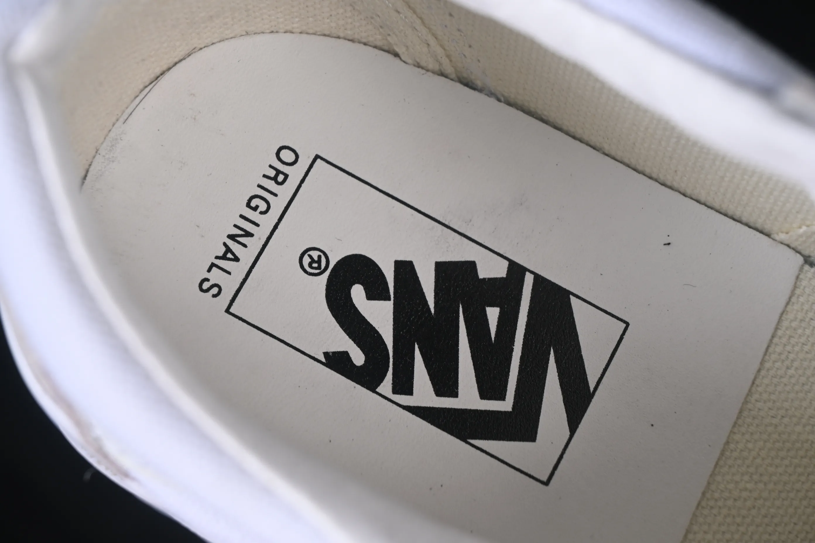 All categories Vans Vans series Vans Low Vans low top Vans Old Skool Vans low-top casual skateboard shoes VN0A4P3XQLZ
